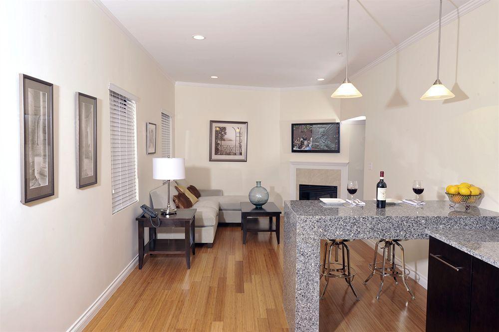 Bricco Suites Boston Exteriör bild